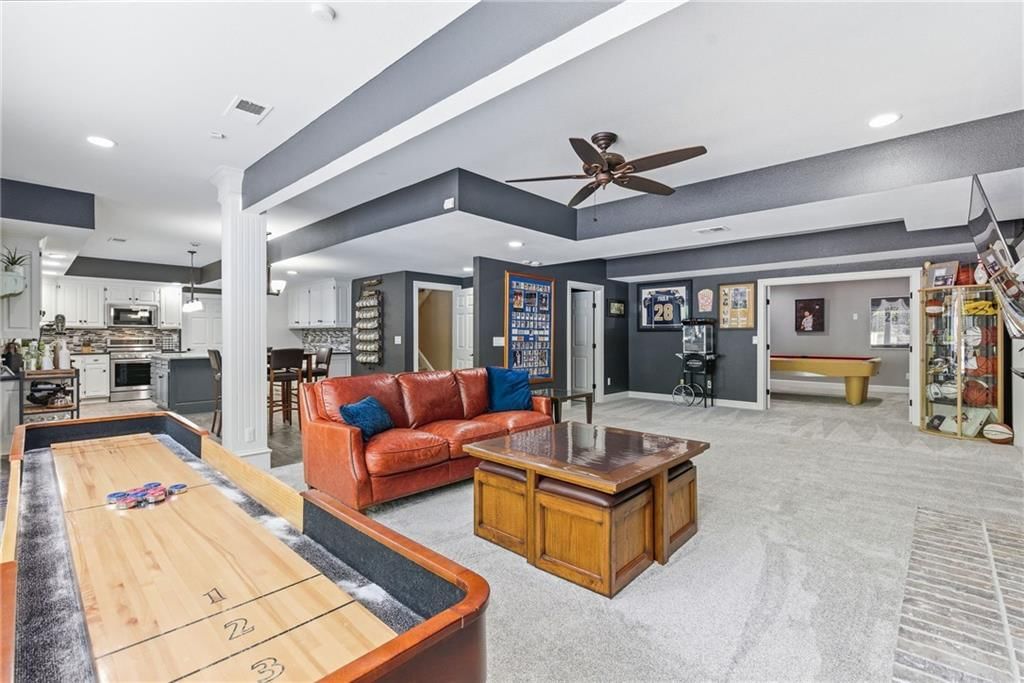 4407 N MULBERRY Drive — photo 48