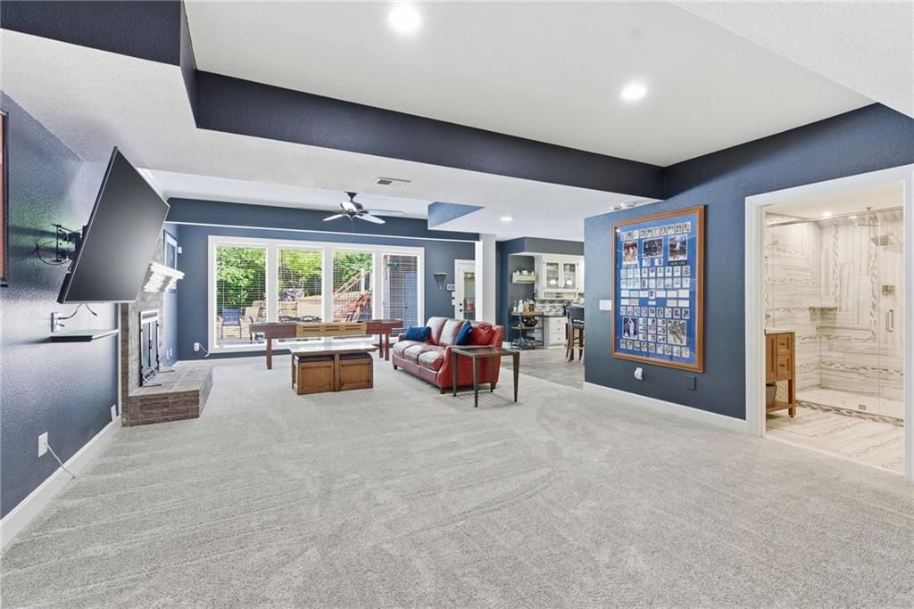 4407 N MULBERRY Drive — photo 51