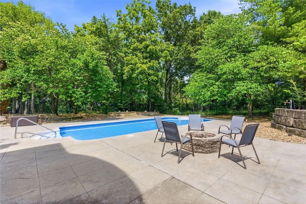4407 N MULBERRY Drive — photo 61