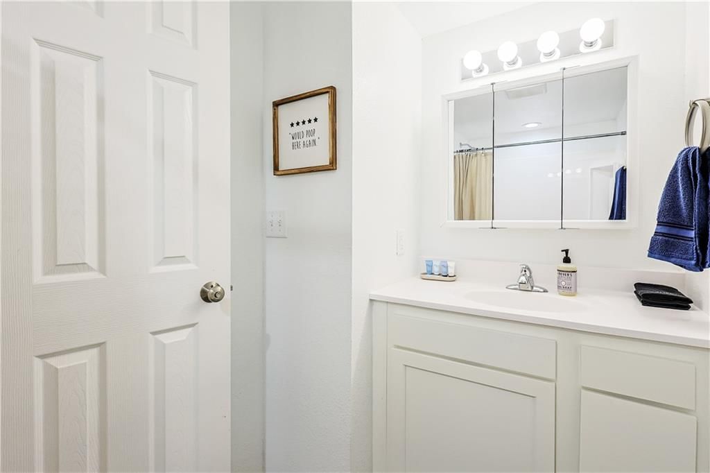 1121 N College Drive — photo 30