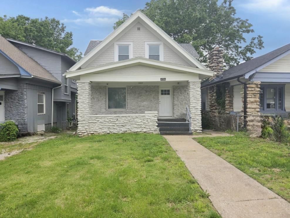 4306 Highland Avenue — photo 1