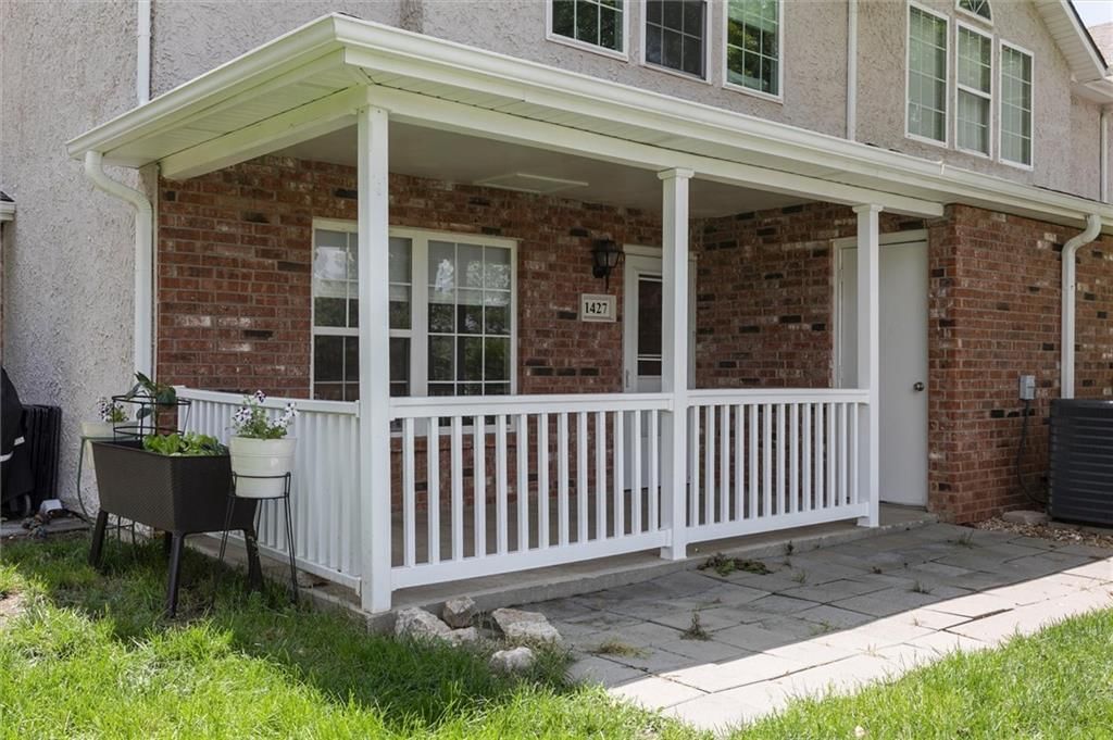 1427 E 120th Street, Olathe, KS