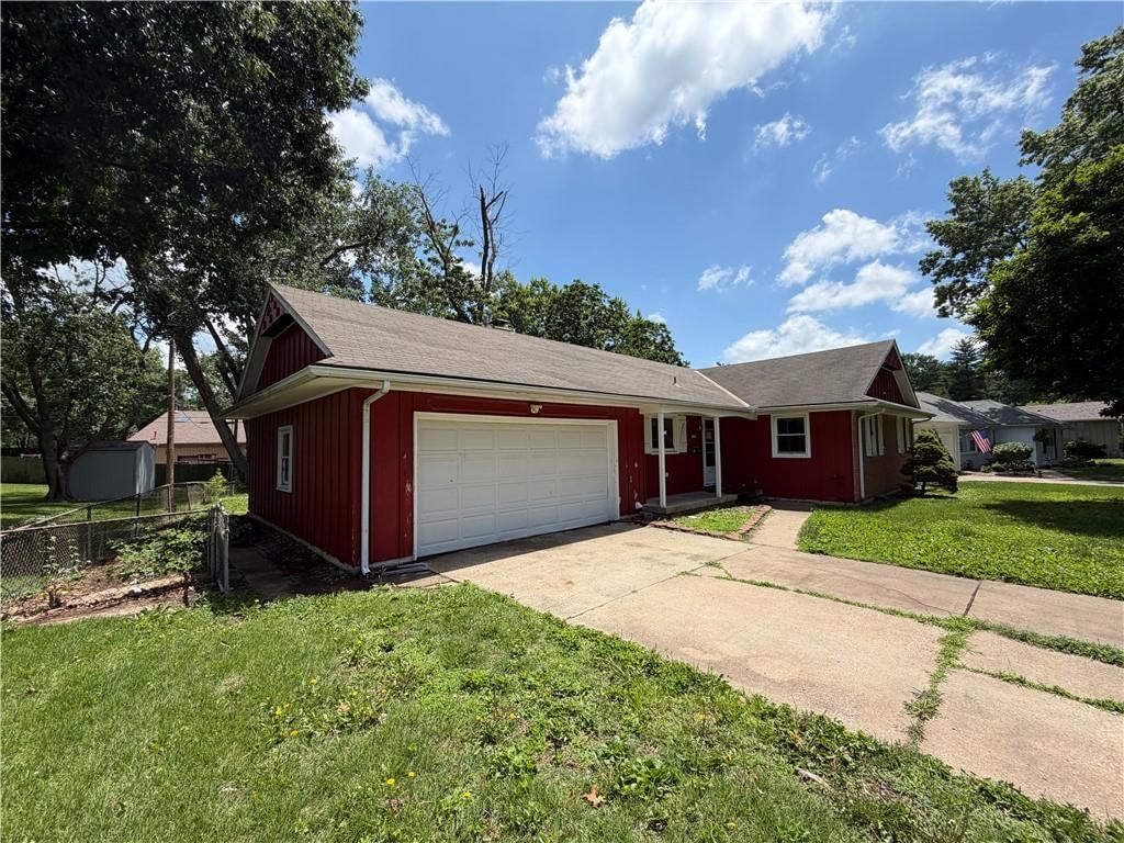 5913 Hunter Street — photo 2
