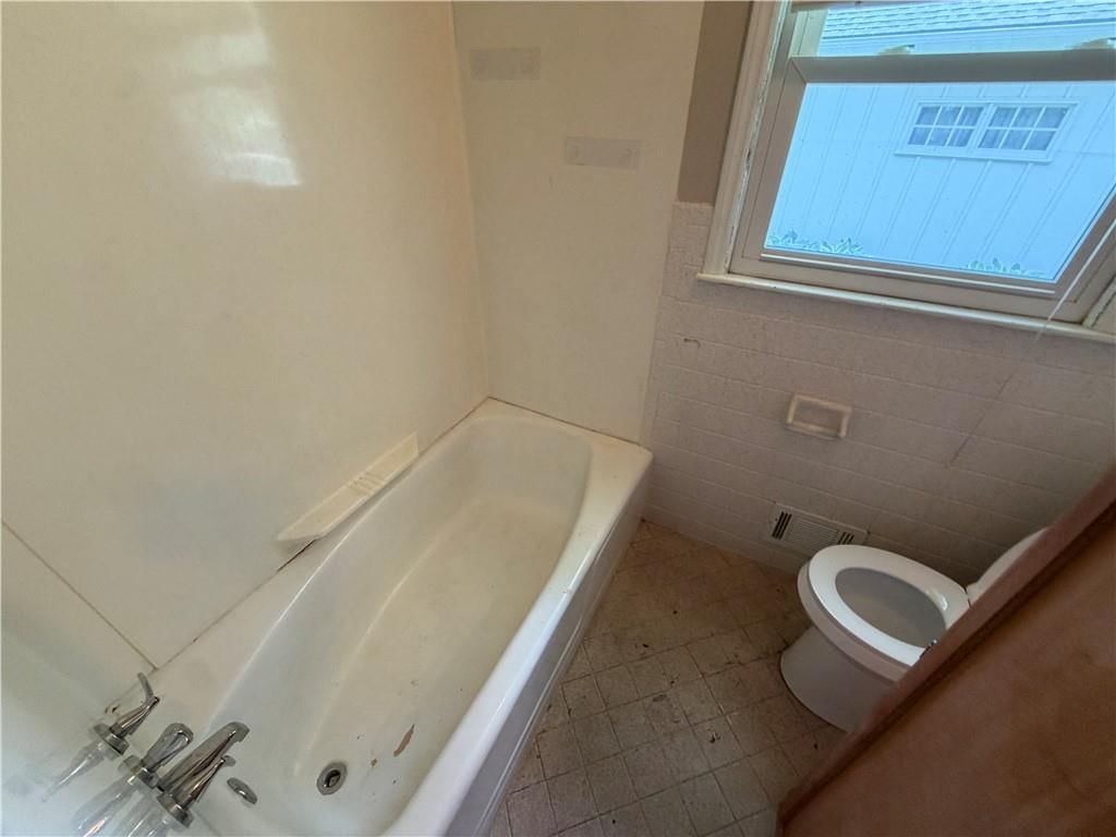 5913 Hunter Street — photo 15
