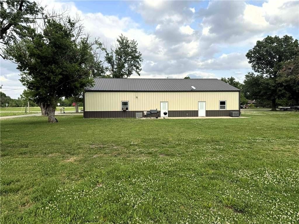 1137 N Main Street — photo 4