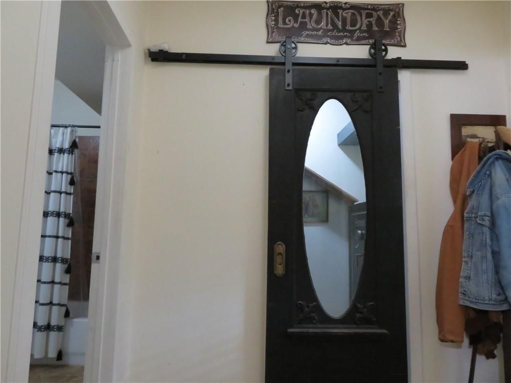 707 Linn Street — photo 13