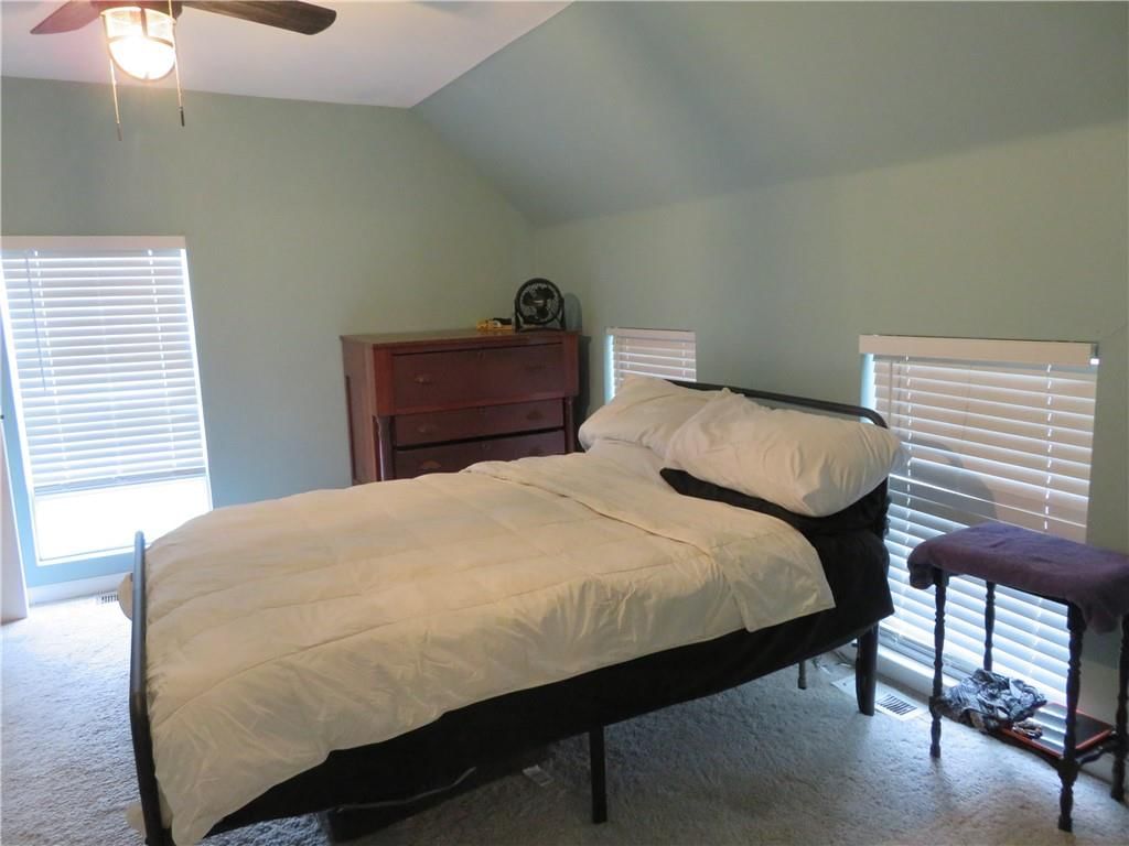 707 Linn Street — photo 17