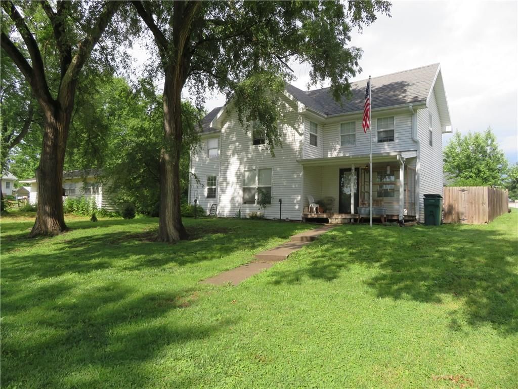 707 Linn Street — photo 32