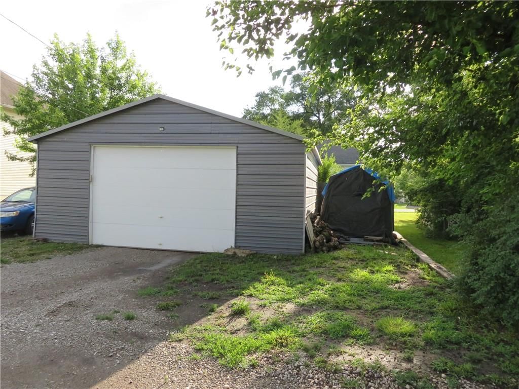 707 Linn Street — photo 35