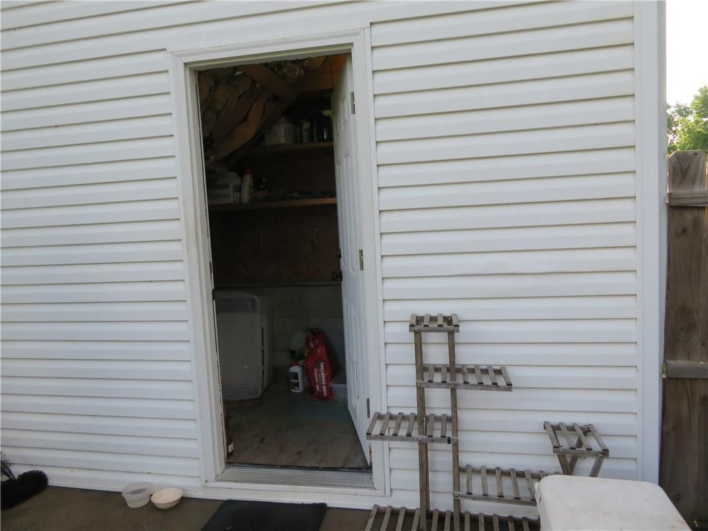 707 Linn Street — photo 36