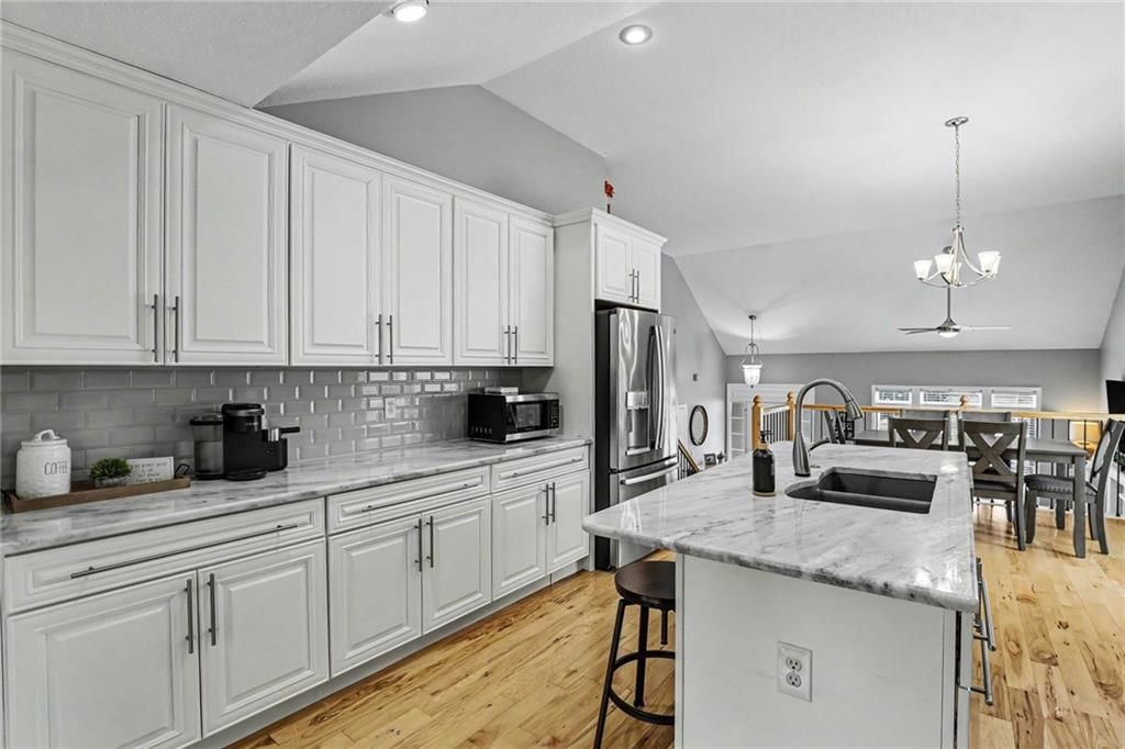 10952 S Emerald Street — photo 17