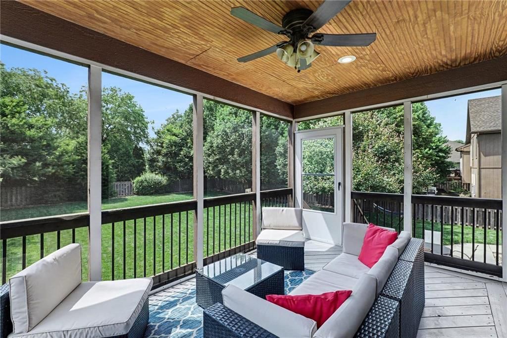 10952 S Emerald Street — photo 32