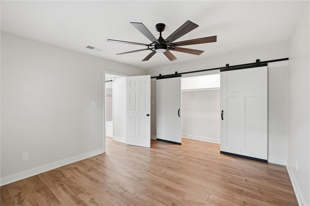 8346 NW Barrybrooke Drive — photo 16