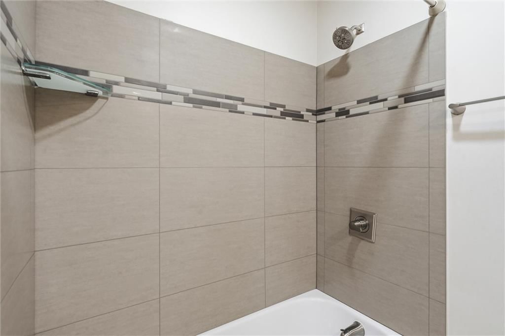8346 NW Barrybrooke Drive — photo 22