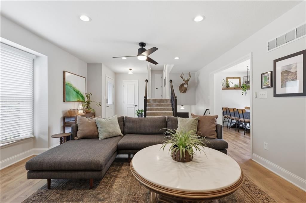 1707 Sunset Drive — photo 8
