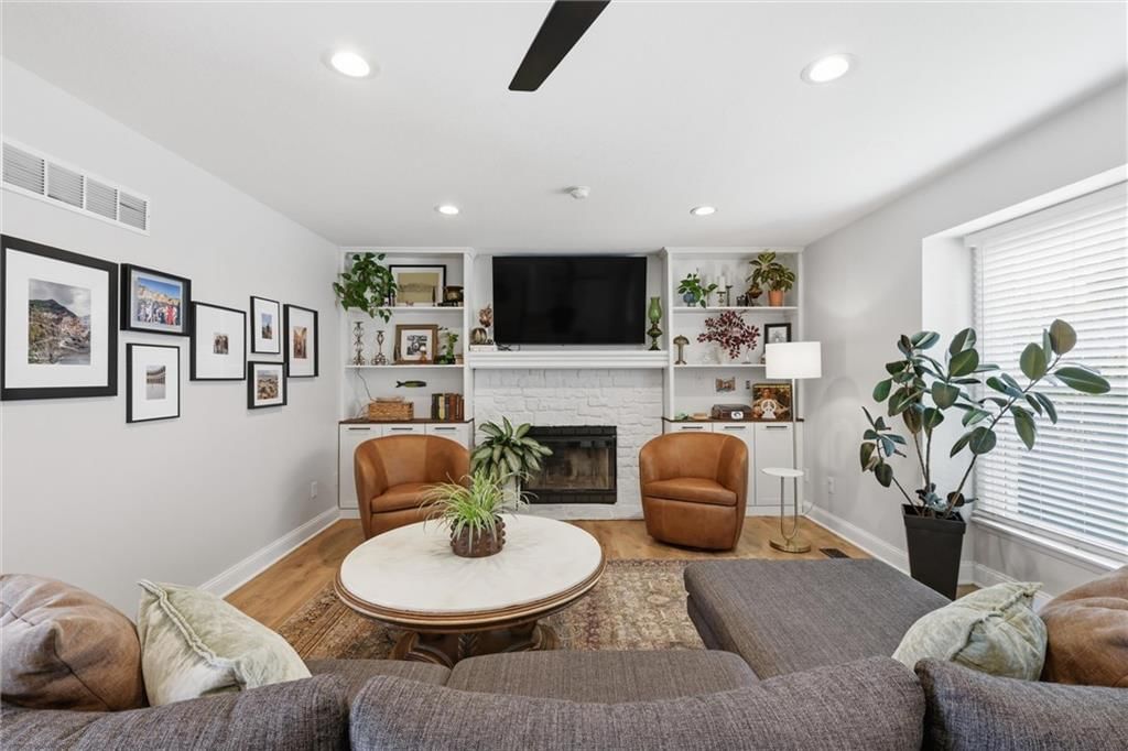 1707 Sunset Drive — photo 9