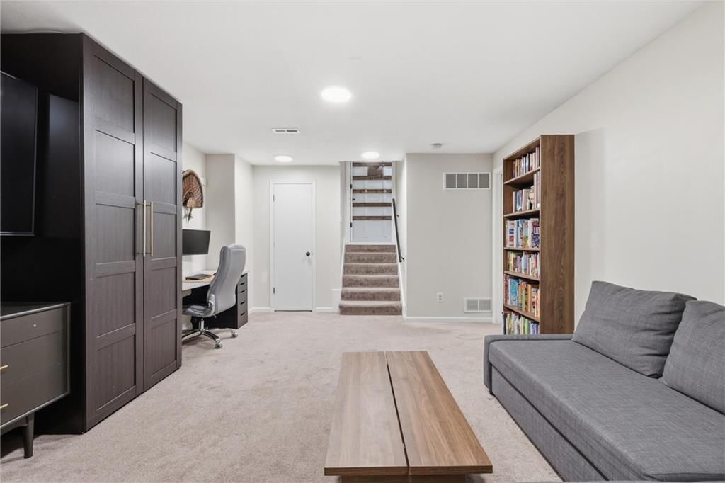 1707 Sunset Drive — photo 25