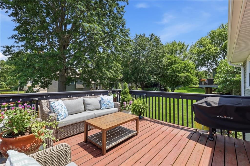 1707 Sunset Drive — photo 30