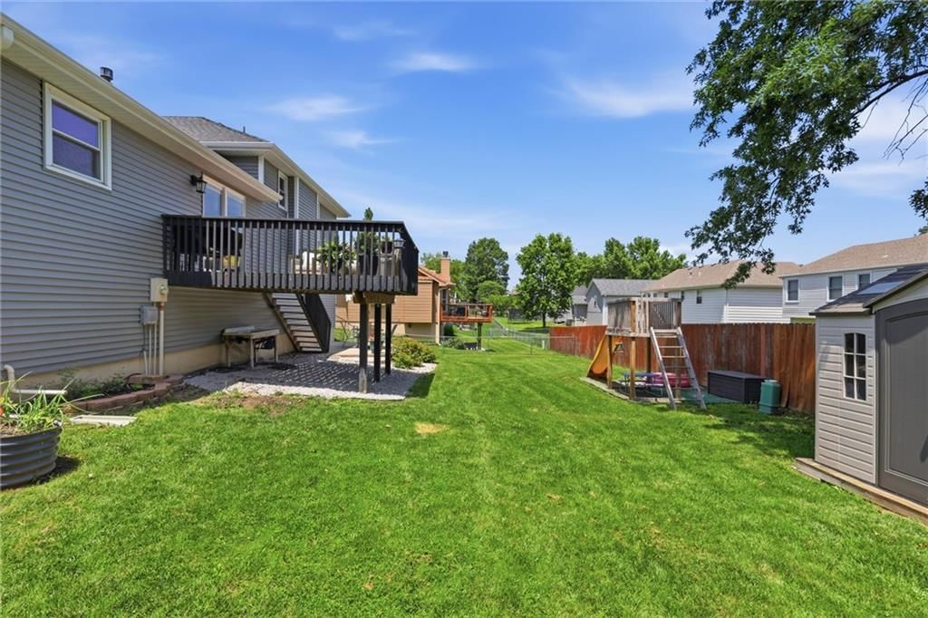 1707 Sunset Drive — photo 32