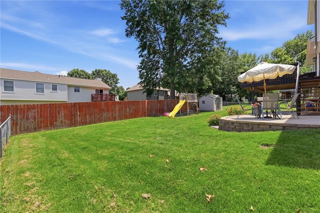 1707 Sunset Drive — photo 34
