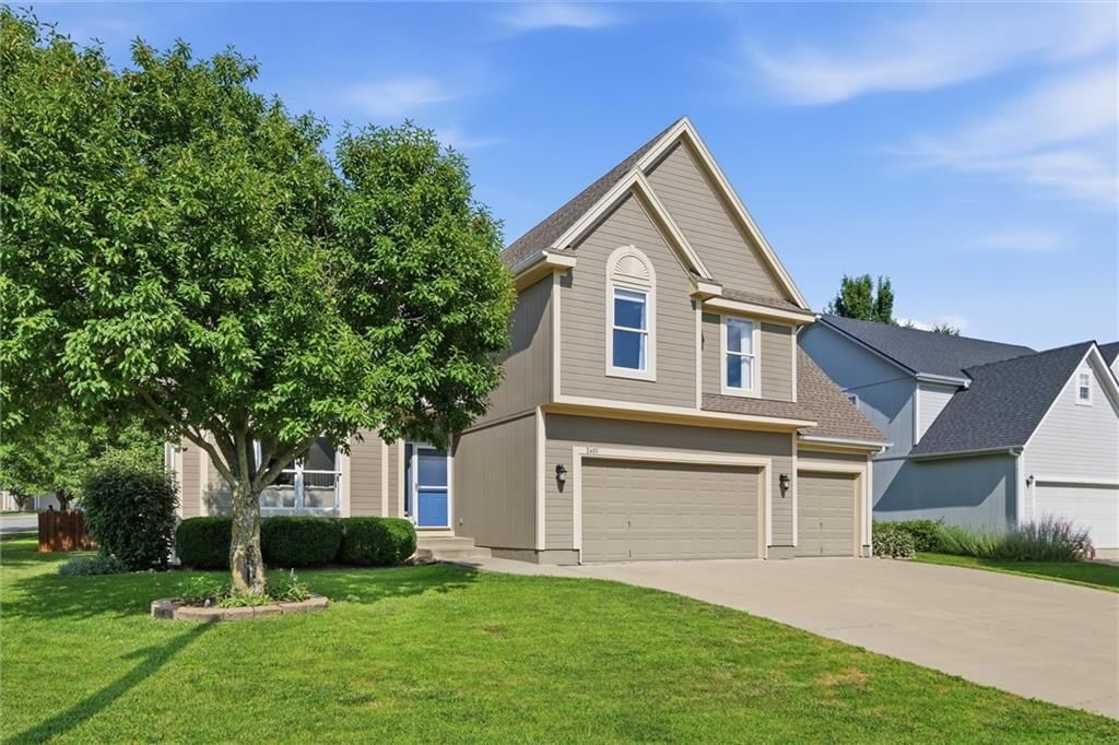 2401 SW Tracker Lane — photo 3