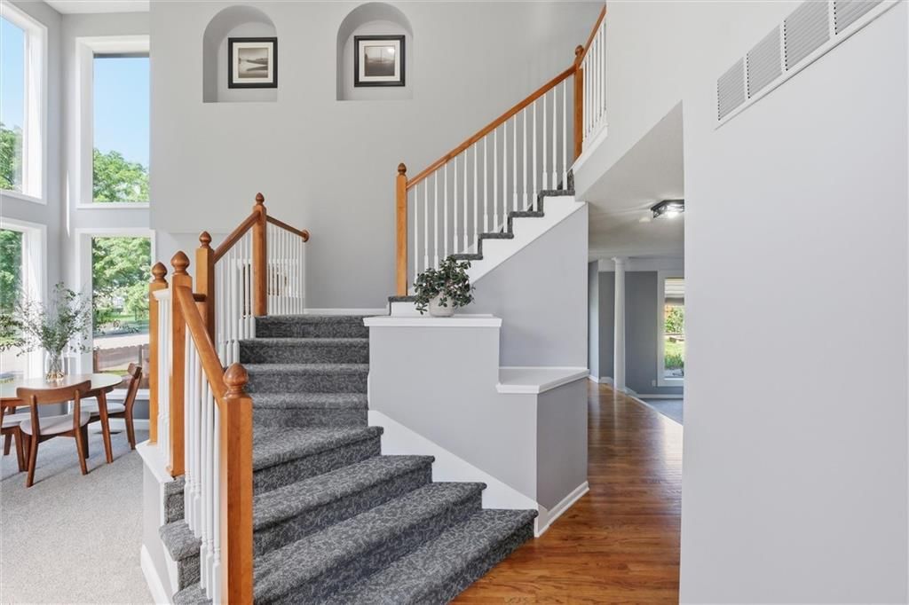 2401 SW Tracker Lane — photo 5