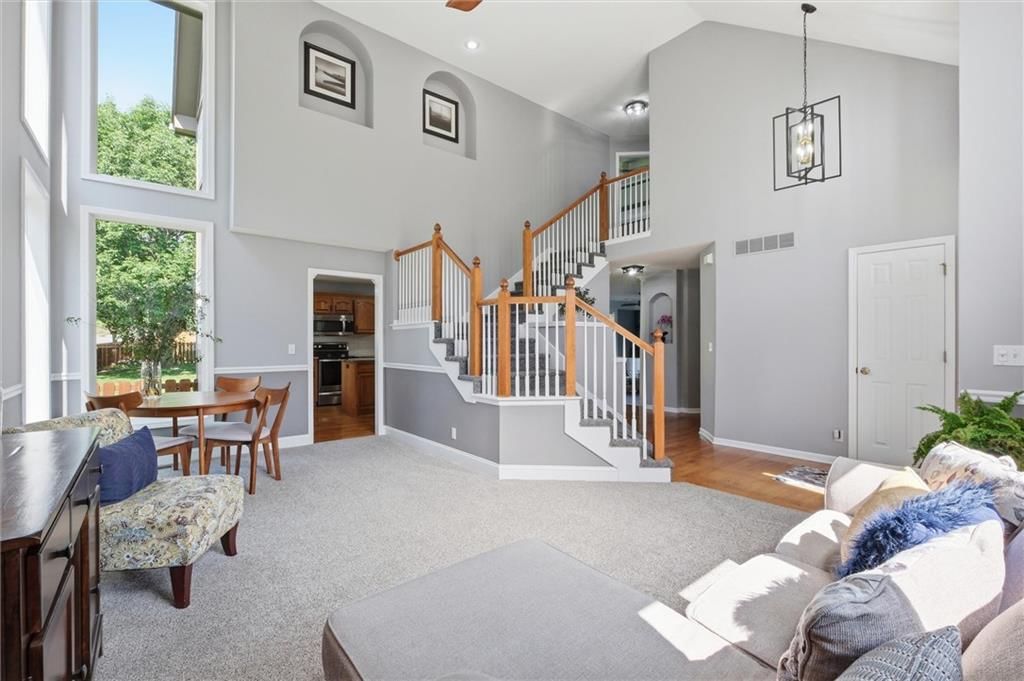 2401 SW Tracker Lane — photo 8
