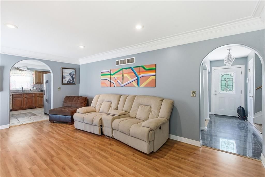 13013 Corrington Avenue — photo 17