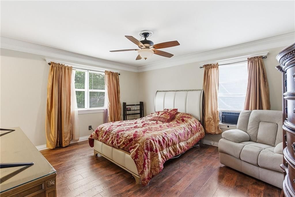 13013 Corrington Avenue — photo 21