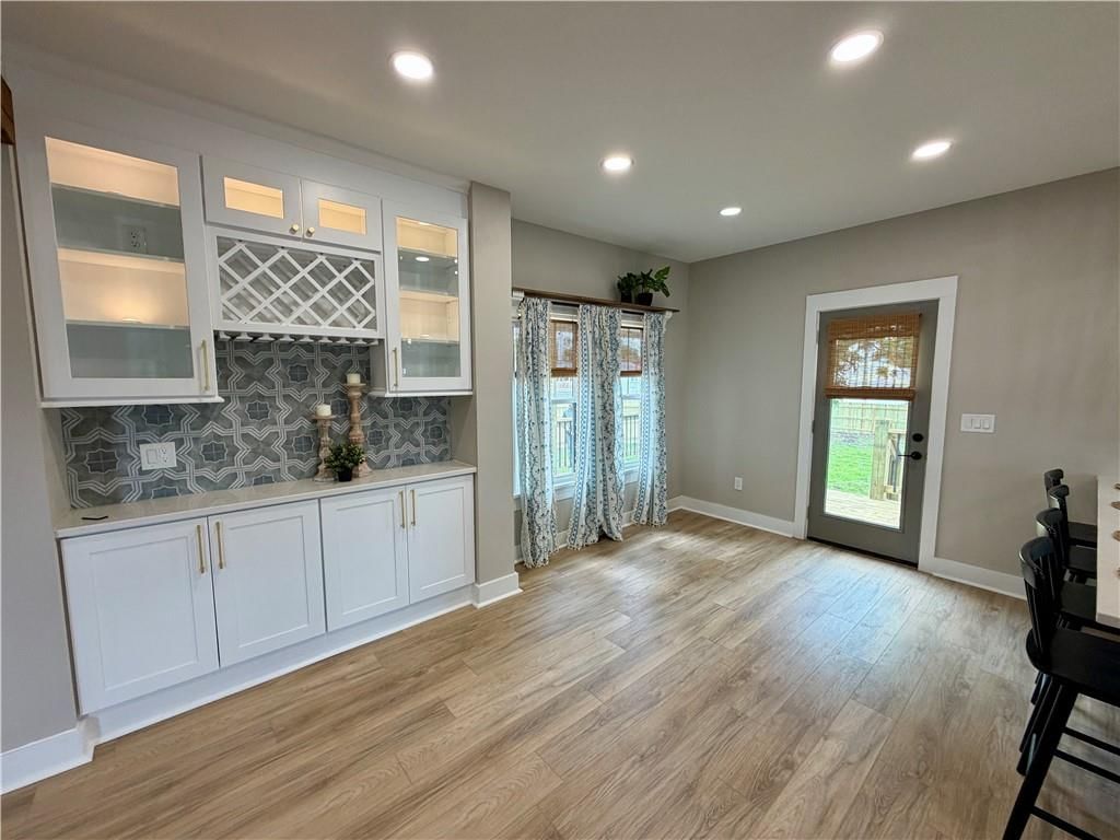 200 E Main Street — photo 7