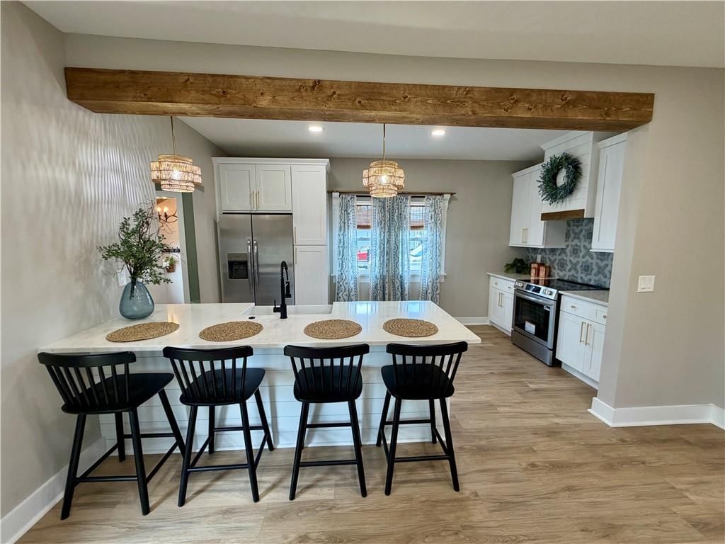 200 E Main Street — photo 10
