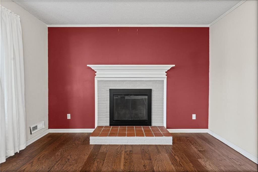 8422 W 68th Terrace — photo 4