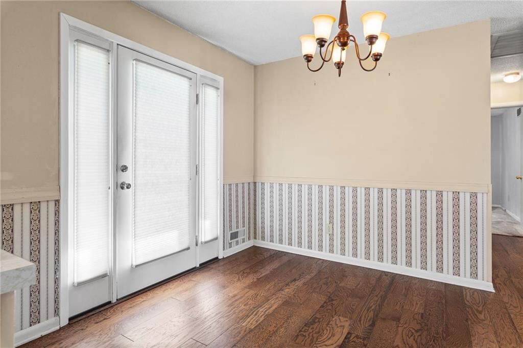 8422 W 68th Terrace — photo 10