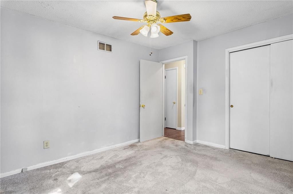 8422 W 68th Terrace — photo 13