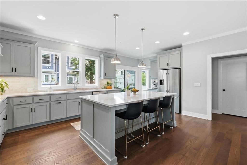711 Corbin Terrace — photo 10