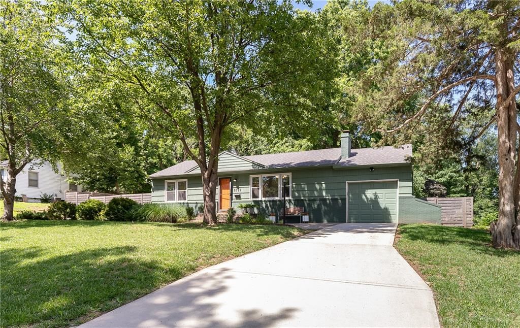8721 Goodman Street — photo 2