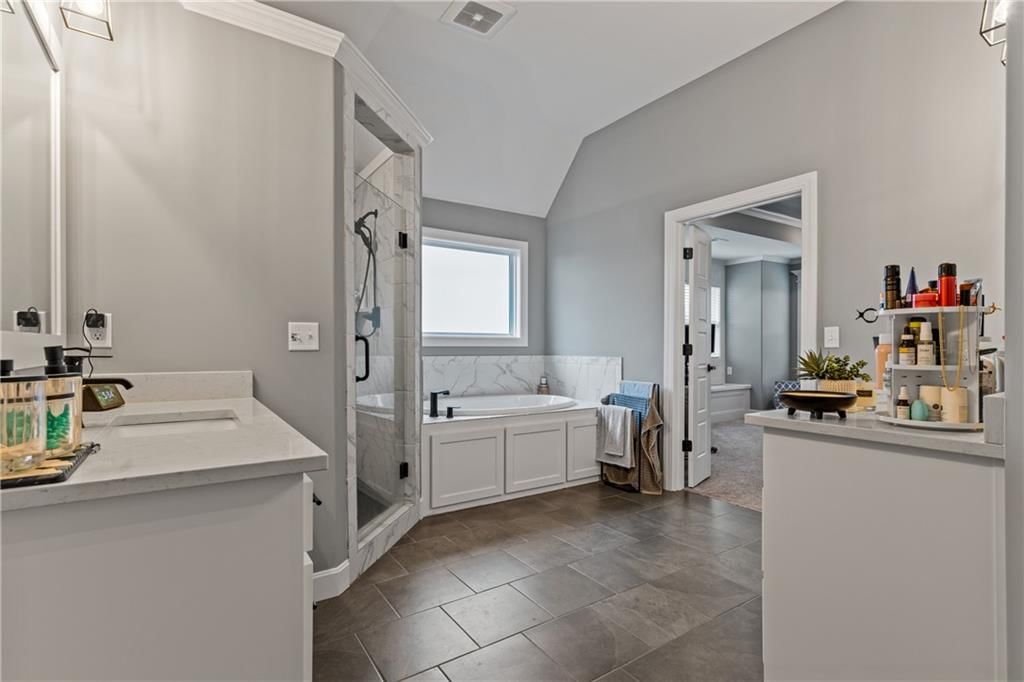 8010 W 166 Terrace — photo 21