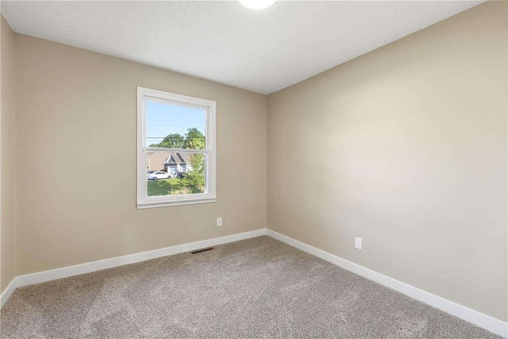 905 S Washington Avenue — photo 18