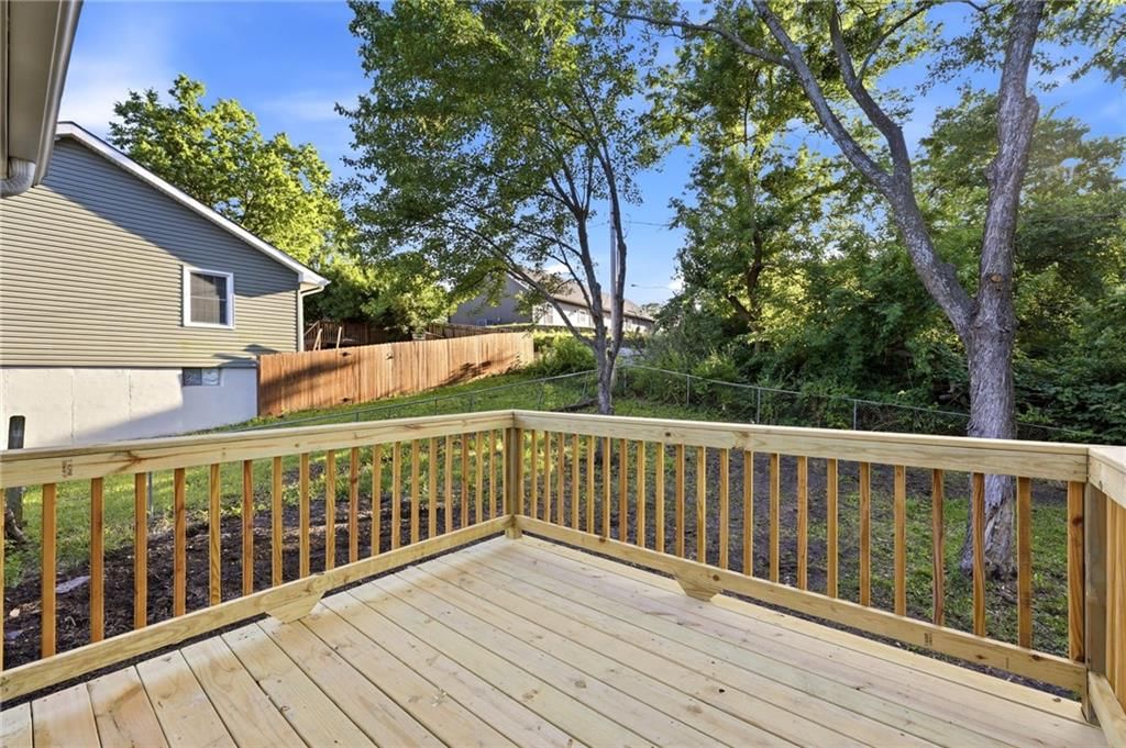 905 S Washington Avenue — photo 30