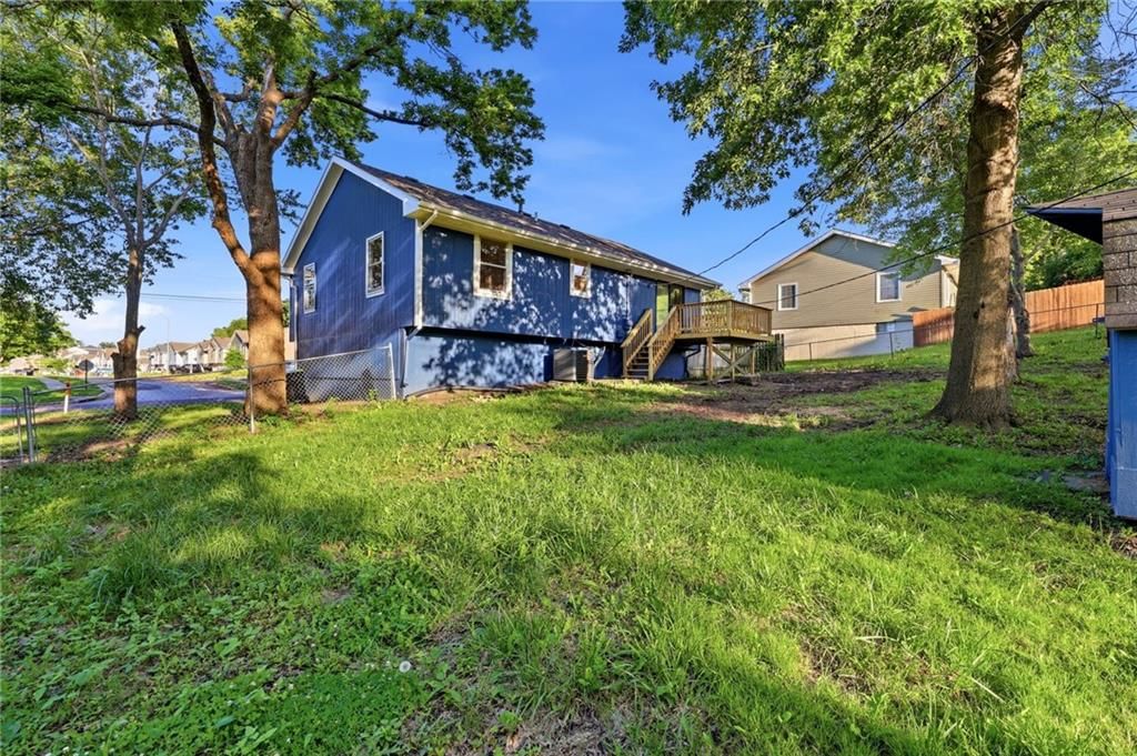 905 S Washington Avenue — photo 32