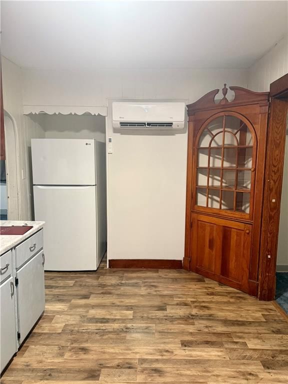 211 N 12 Street — photo 5