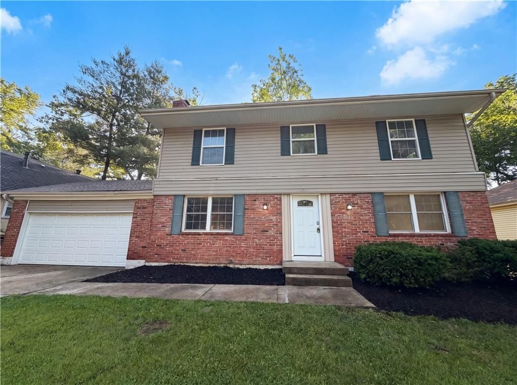 5243 N Lydia Avenue — photo 1