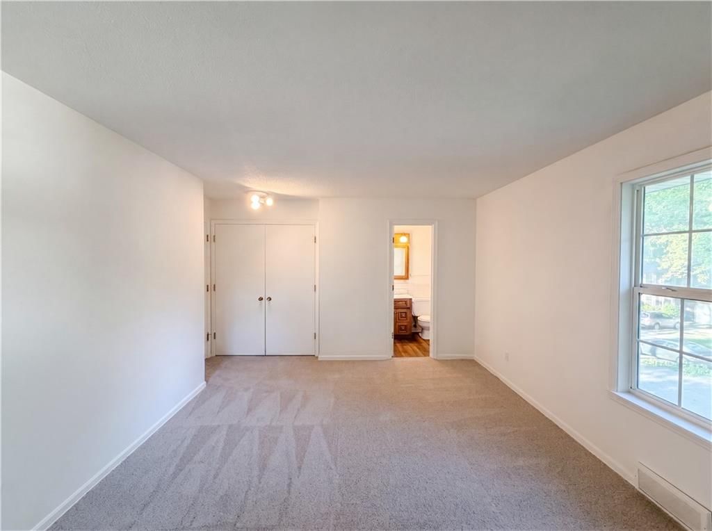 5243 N Lydia Avenue — photo 4