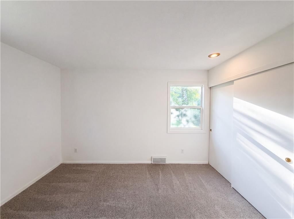 5243 N Lydia Avenue — photo 11