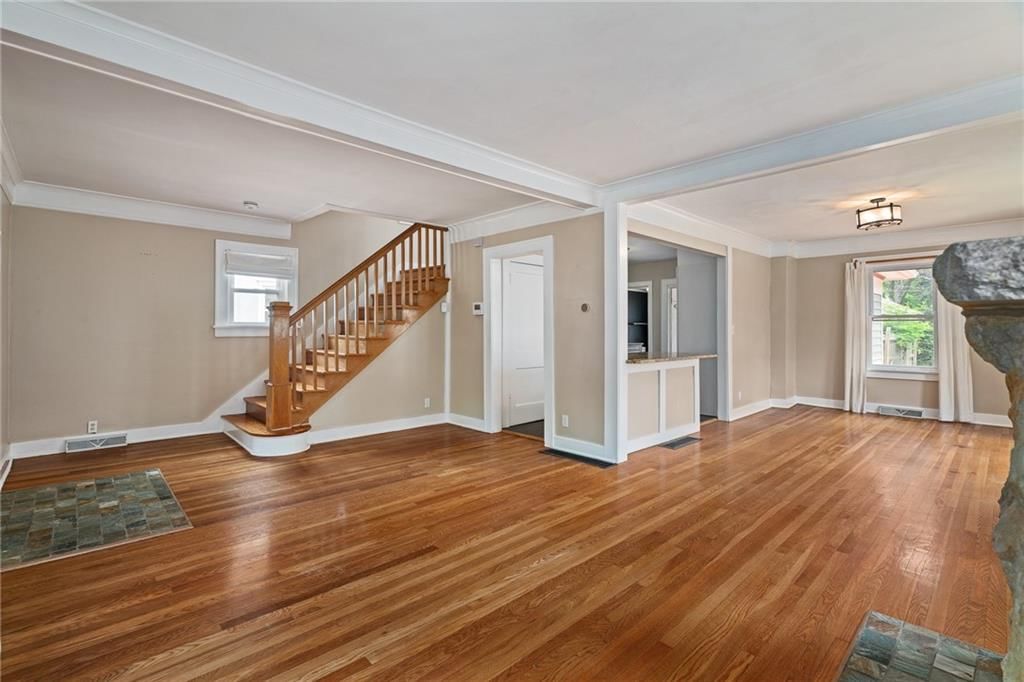 5915 Holmes Street — photo 9