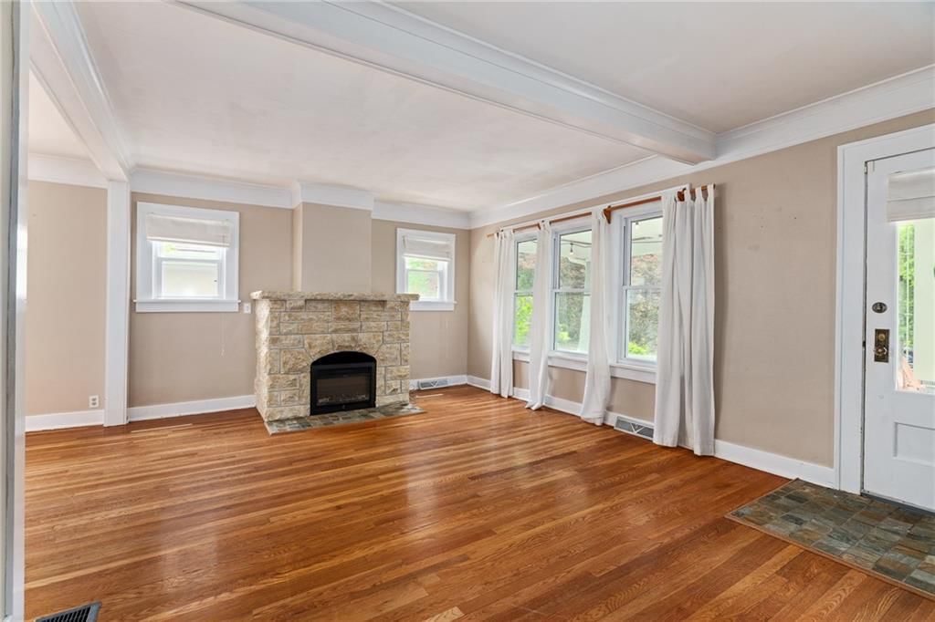 5915 Holmes Street — photo 10