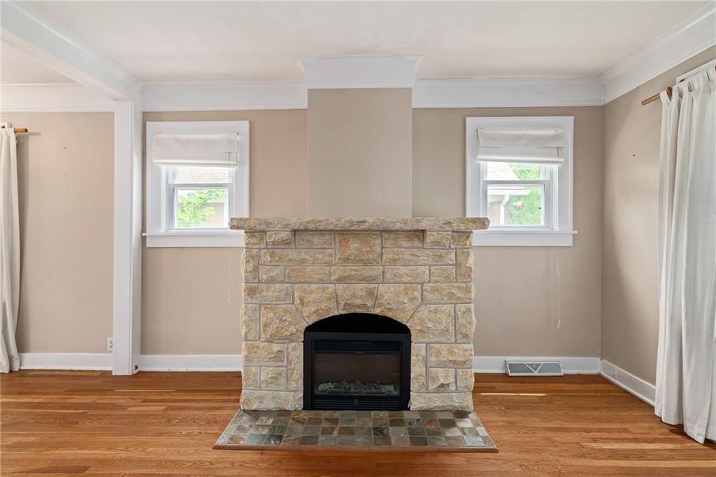5915 Holmes Street — photo 11