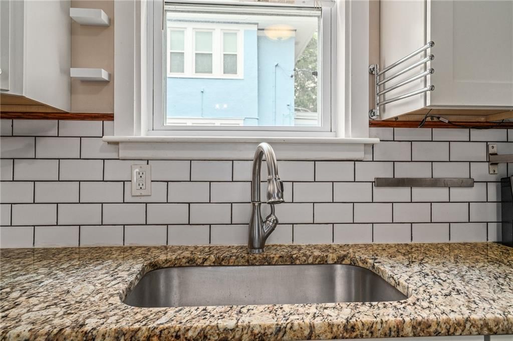 5915 Holmes Street — photo 15