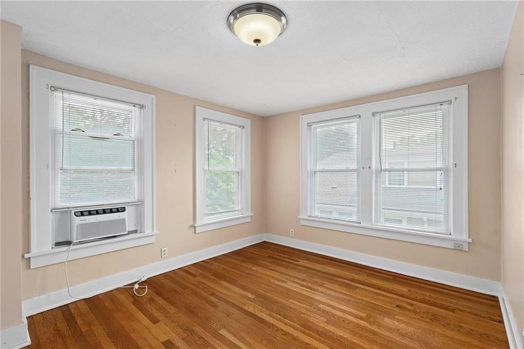 5915 Holmes Street — photo 25