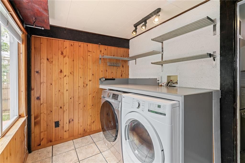 5915 Holmes Street — photo 31